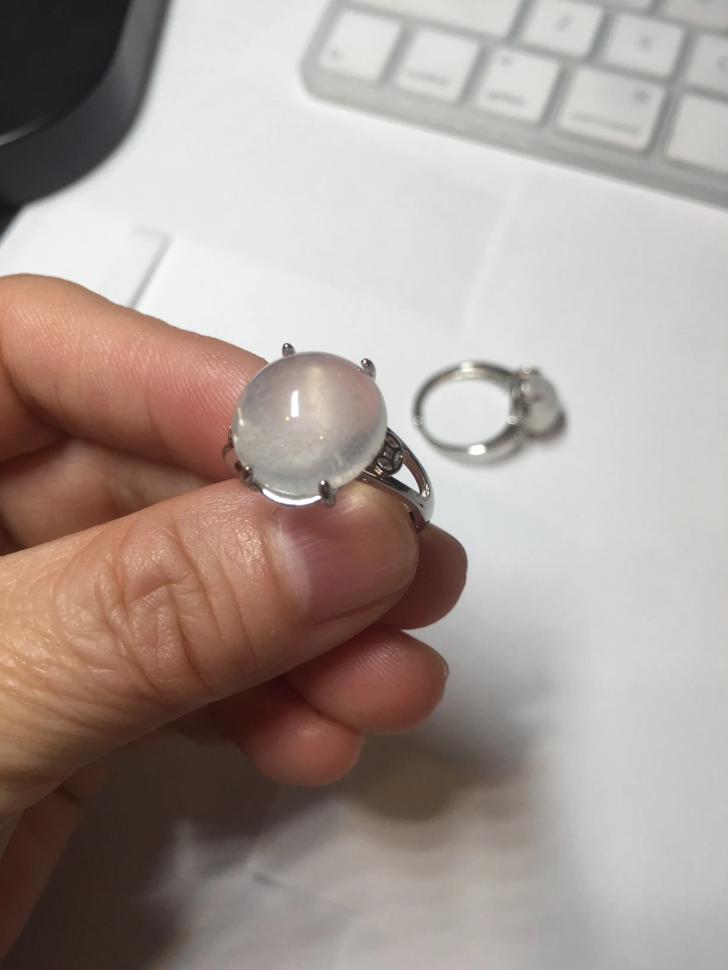 100% Natural icy white clear ShuiMo Jade(水沫玉,foam of the water, quartzite) ring XY106