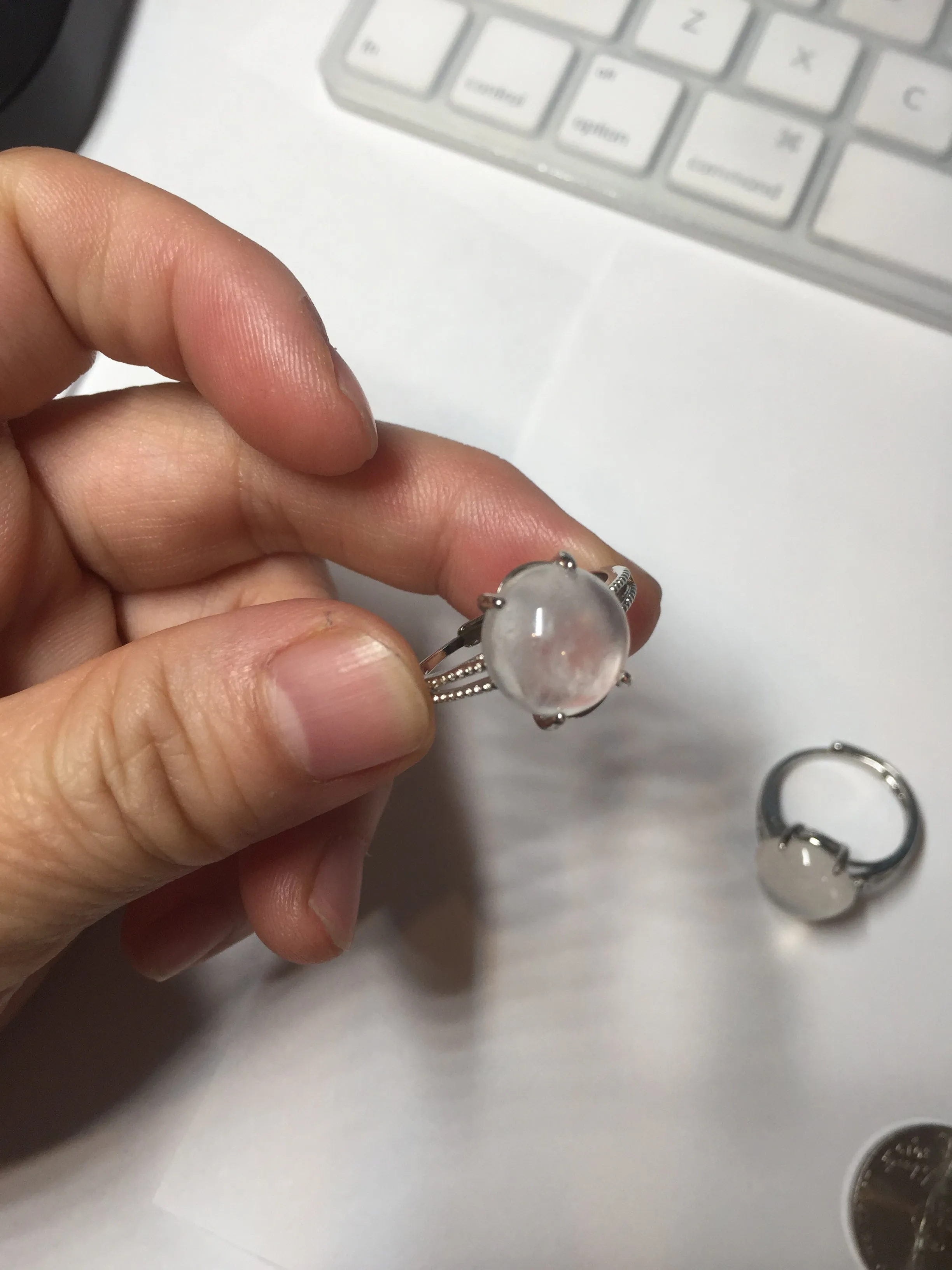 100% Natural icy white clear ShuiMo Jade(水沫玉,foam of the water, quartzite) ring XY106