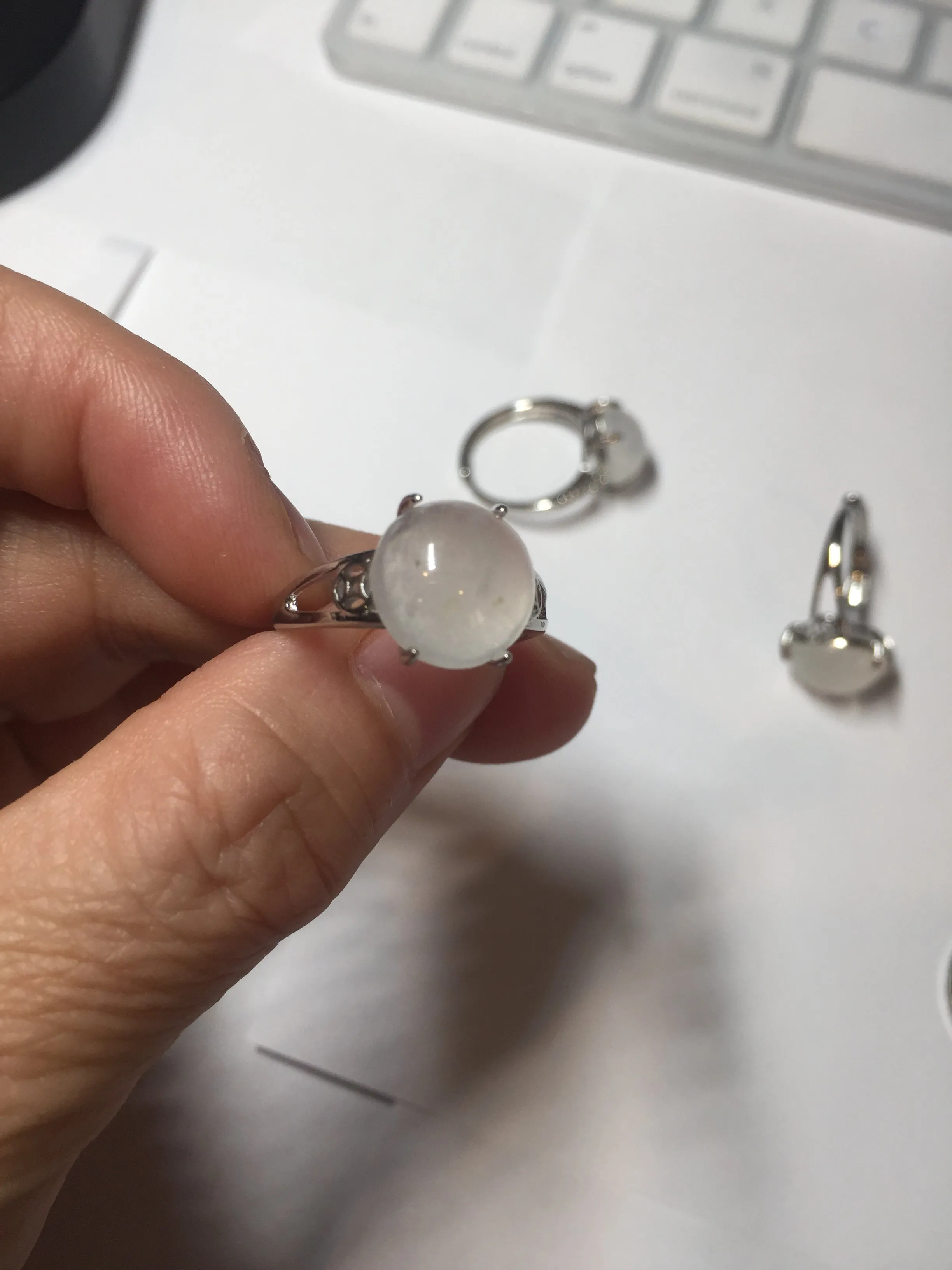 100% Natural icy white clear ShuiMo Jade(水沫玉,foam of the water, quartzite) ring XY106