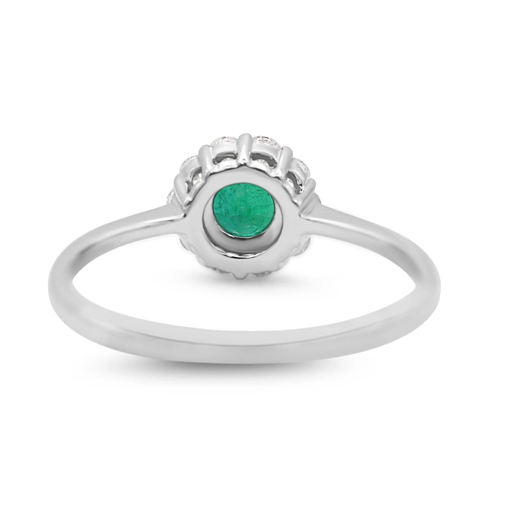 18ct White Gold Emerald Ring