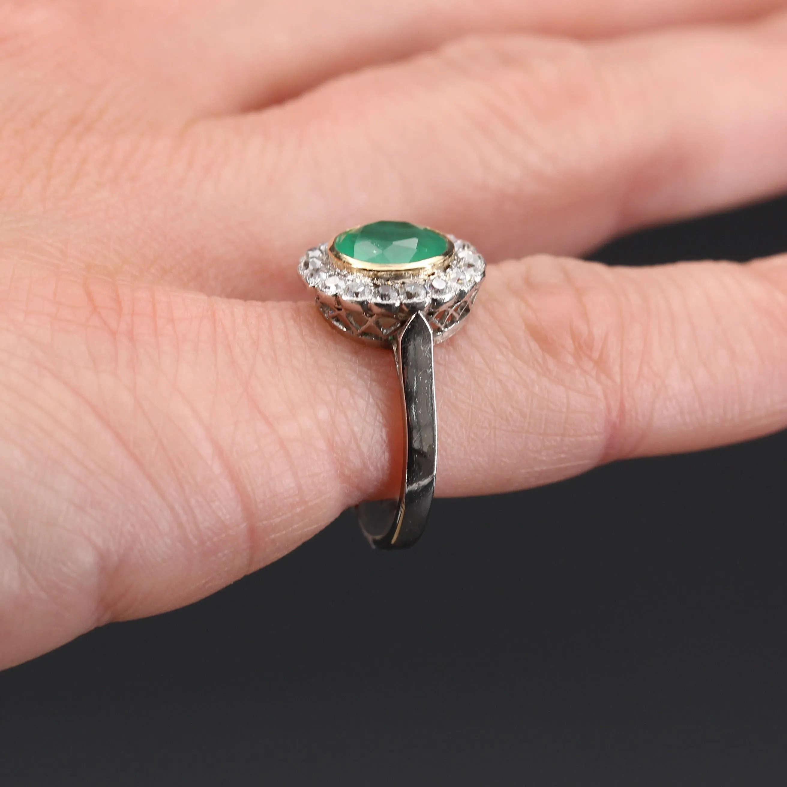 1920s Emerald Diamonds Platinum 18 Karat Yellow Gold Round Ring