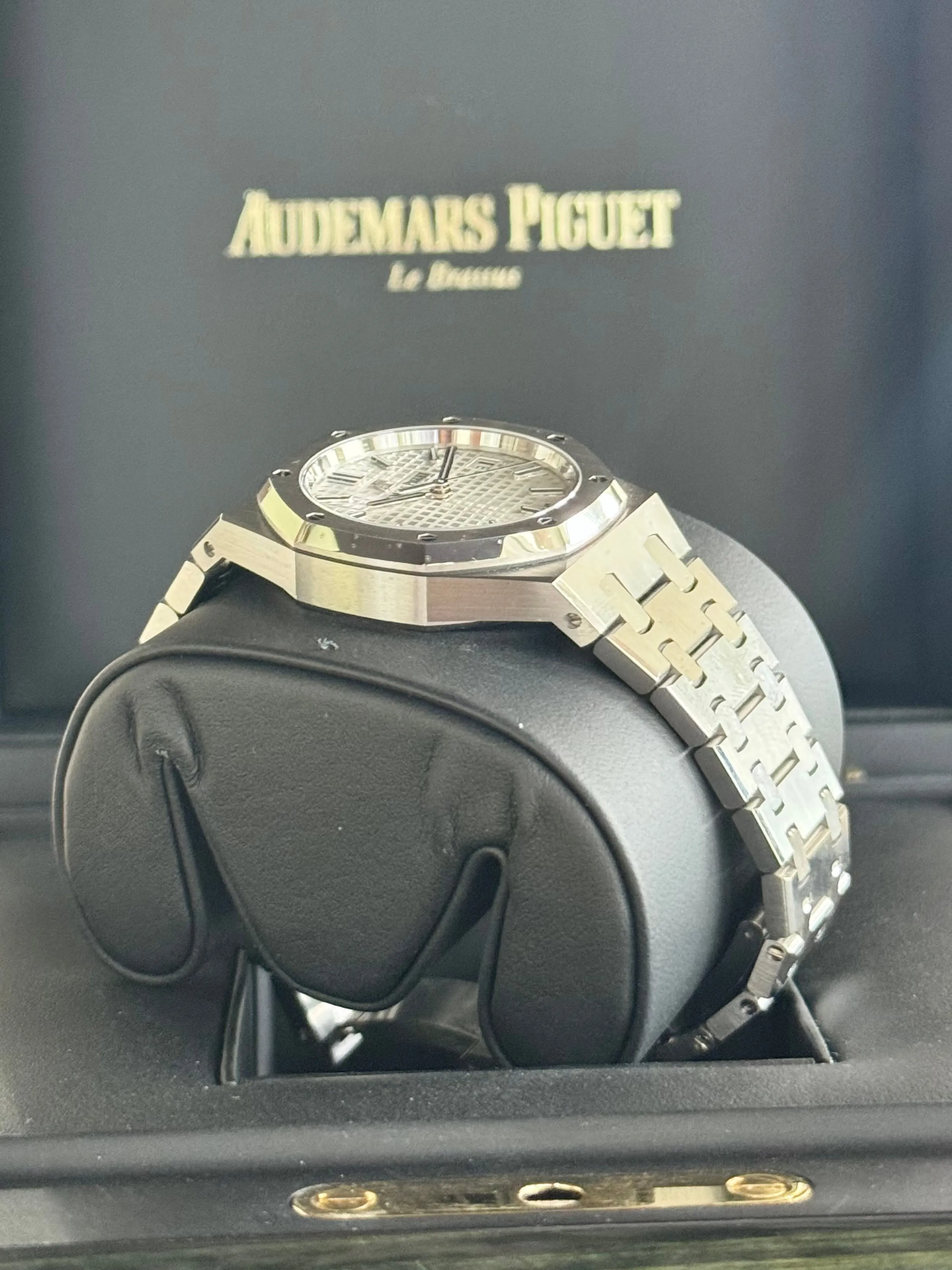 2021 Audemars Piguet Royal Oak Selfwinding 77350ST