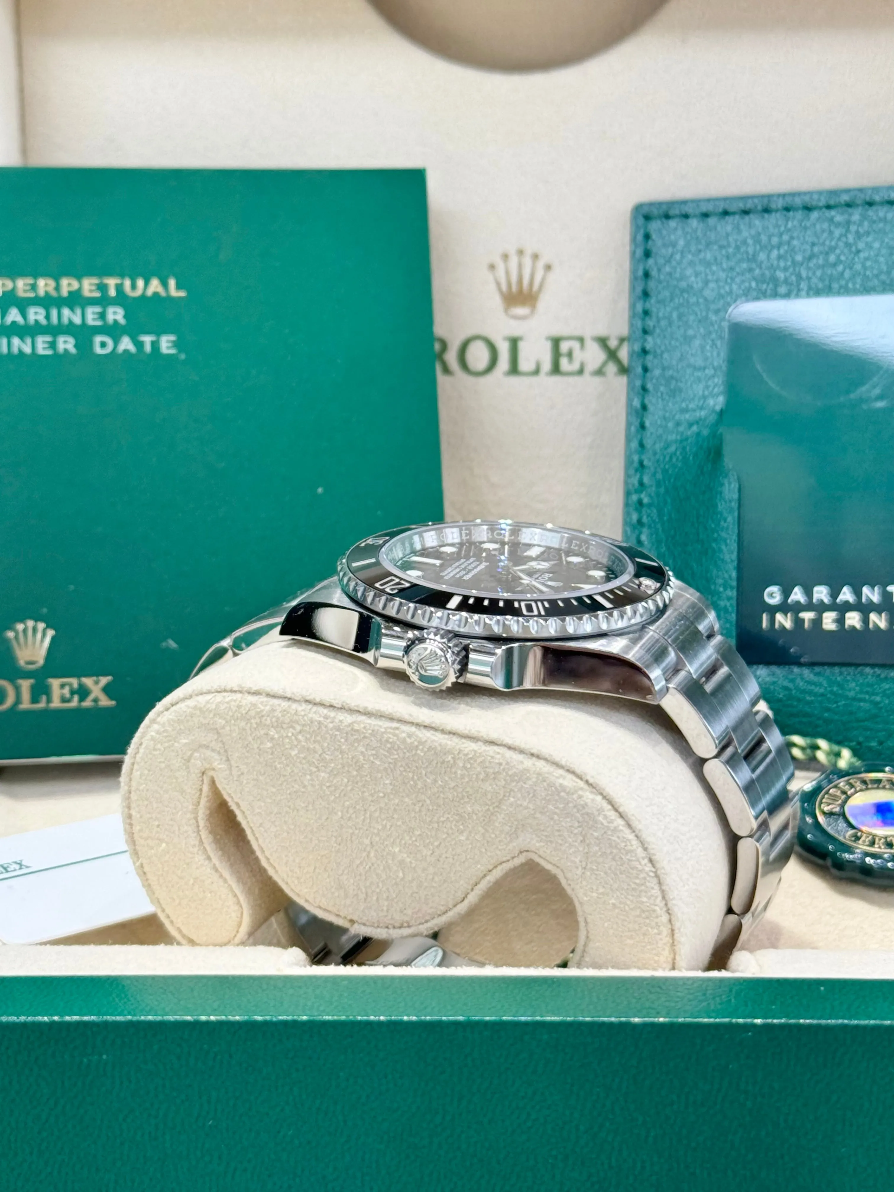 2023 Rolex Submariner No Date 124060