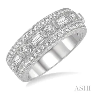 3/4 Ctw Diamond Fashion ring in 14K White Gold