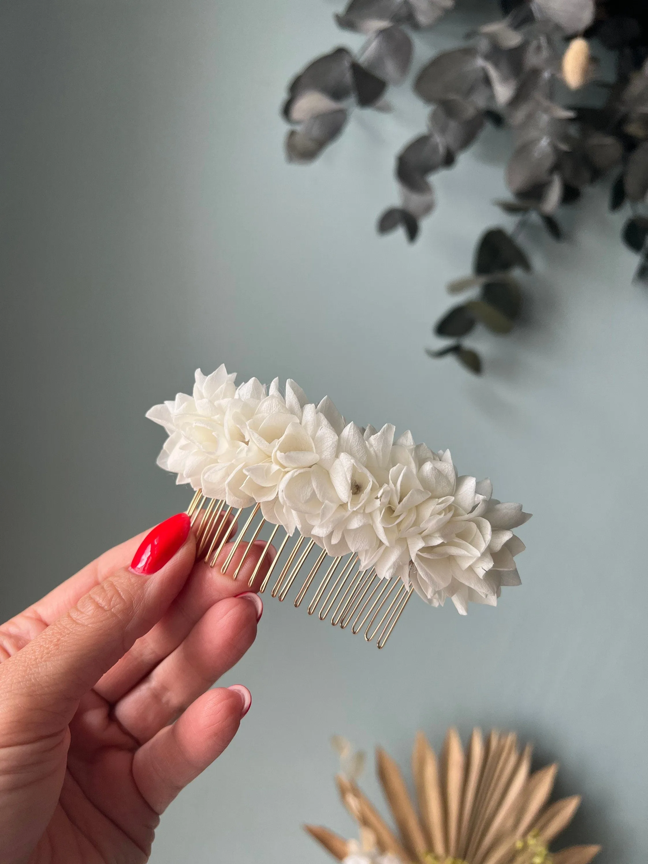 Bridal Flower Mini Comb White Pale Ivory, Minimalist Wedding Hair Pins, Bridal Hair Accessories, Dried Flower Updo Hair Floral Hair Comb