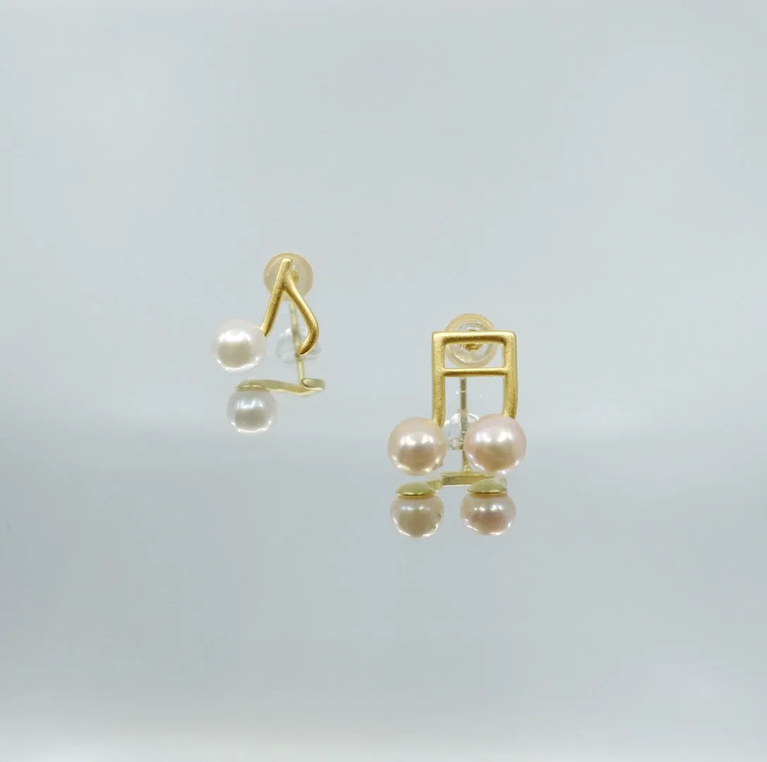 Gold Musical Notes Ammestry Pearl Stud Earrings