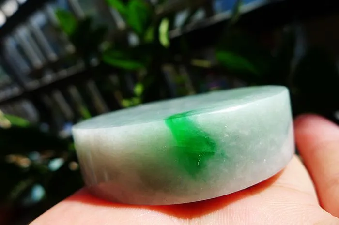 Natural Jade Rough Jadeite Raw (100g,5.24x1.45cm)