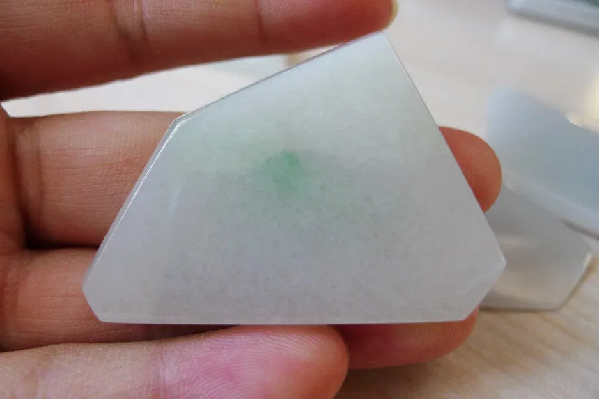 Natural Jade Rough Jadeite Raw 128g