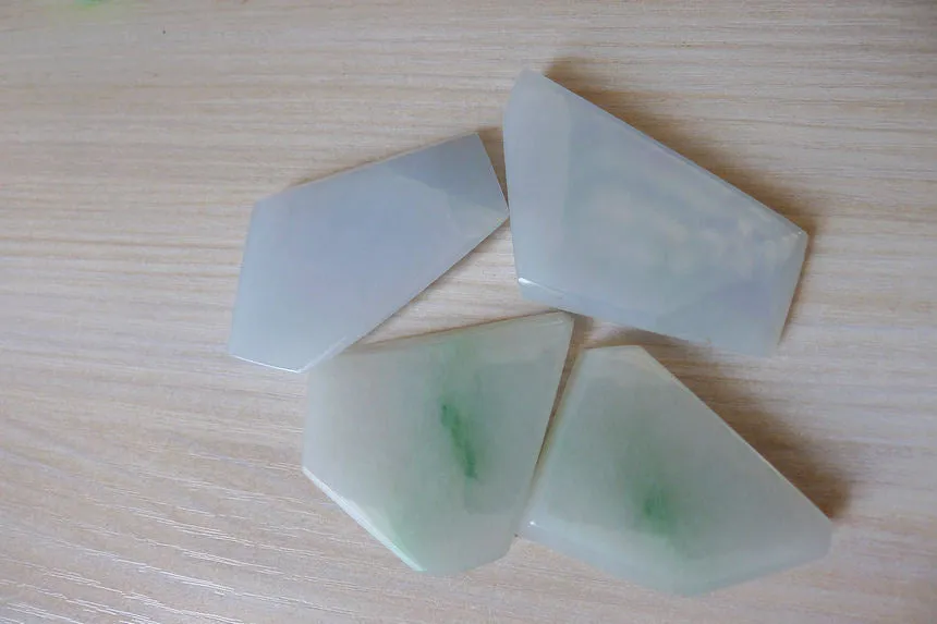 Natural Jade Rough Jadeite Raw 128g