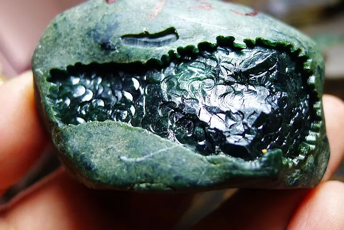 Natural Jade Rough Jadeite Raw (217g,6.2X4.6X4.3cm)