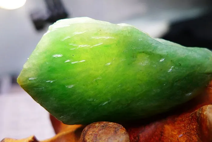 Natural Jade Rough Jadeite Raw (22g,5X2.4X1.1cm)