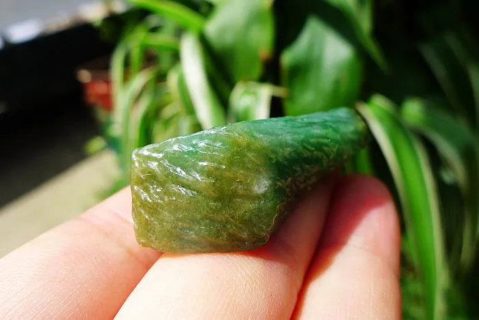 Natural Jade Rough Jadeite Raw (22g,5X2.4X1.1cm)