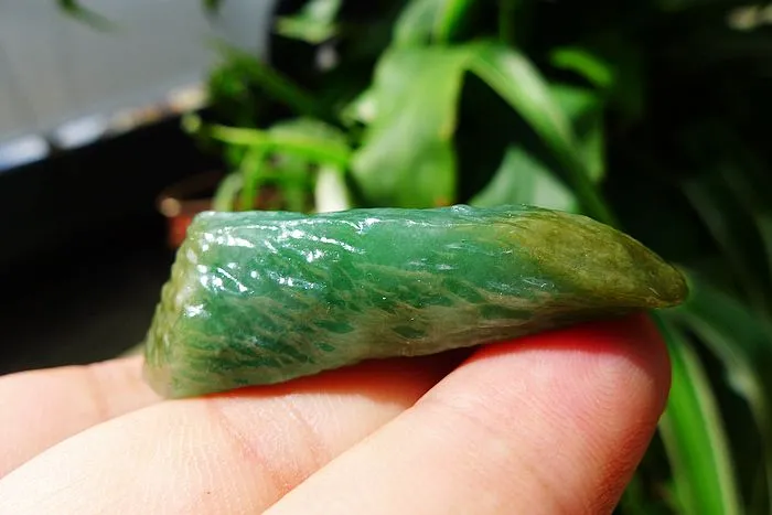 Natural Jade Rough Jadeite Raw (22g,5X2.4X1.1cm)