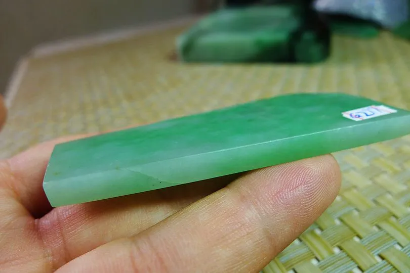 Natural Jade Rough Jadeite Raw (30g,7.4X2.9X0.45cm)