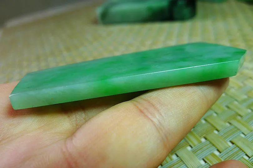 Natural Jade Rough Jadeite Raw (30g,7.4X2.9X0.45cm)