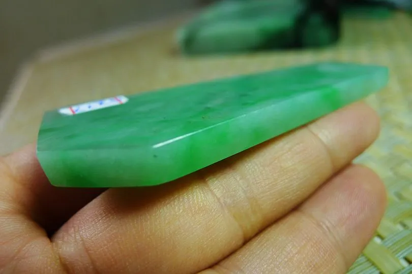 Natural Jade Rough Jadeite Raw (30g,7.4X2.9X0.45cm)