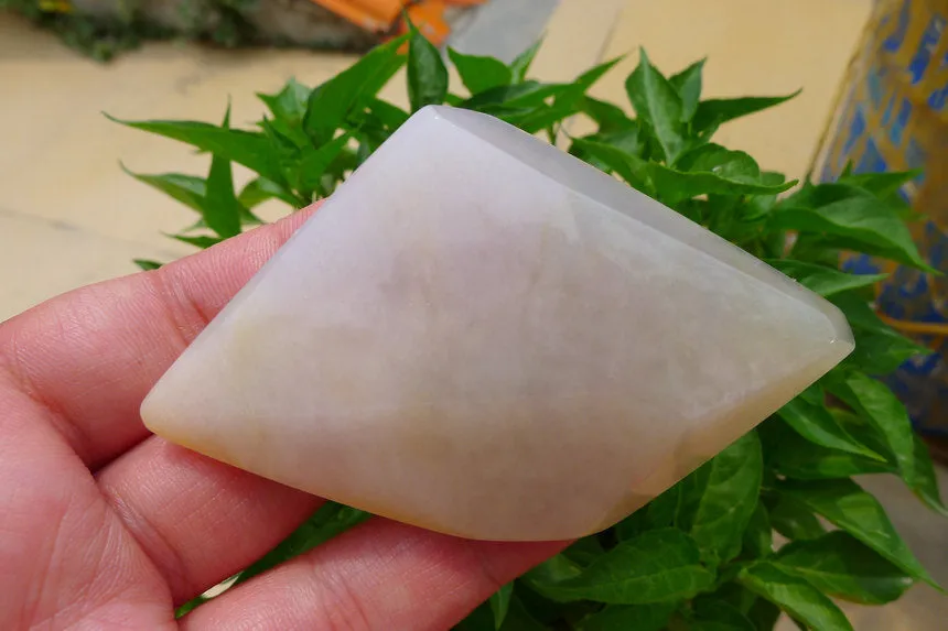 Natural Jade Rough Jadeite Raw (69g,6.3X4.7X1.3cm)