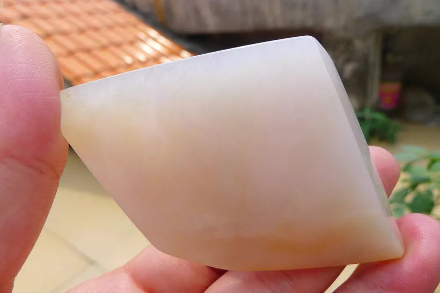 Natural Jade Rough Jadeite Raw (69g,6.3X4.7X1.3cm)