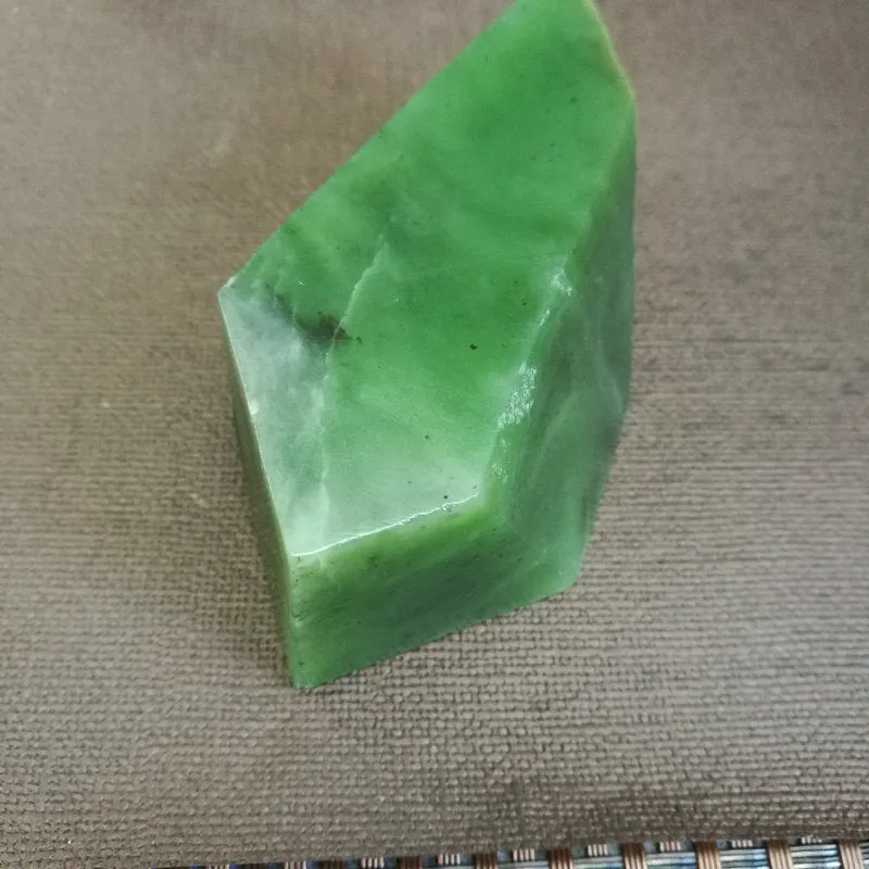 Natural Kunlun Jade Rough Nephrite Raw (228g,9X3.6X4cm)