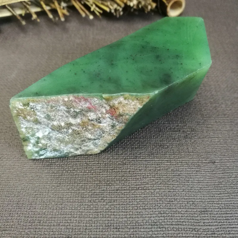 Natural Kunlun Jade Rough Nephrite Raw (228g,9X3.6X4cm)