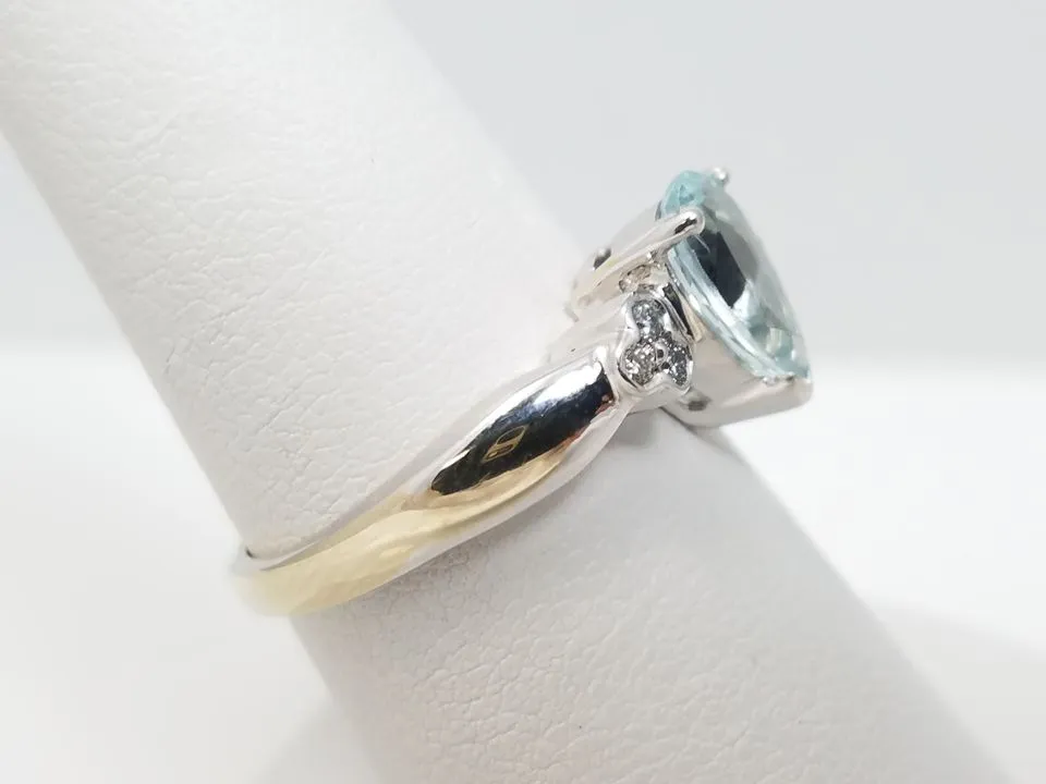 Soothing 14k White Gold Natural Aquamarine Diamond Ring